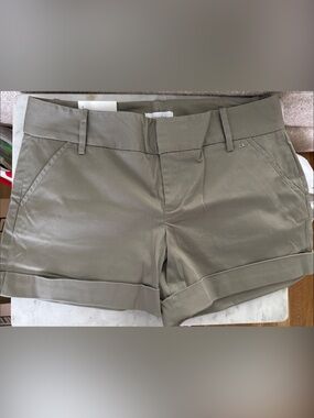 Calvin Klein women’s Olive Khaki Dress Chinos